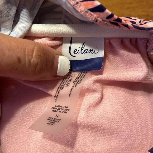 Leilani Pink and Navy Leaf Pattern Swim Tank - Picture 2 of 8